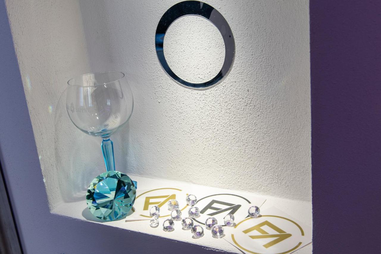 Fashion Apartment Silver โบโลญญา ภายนอก รูปภาพ