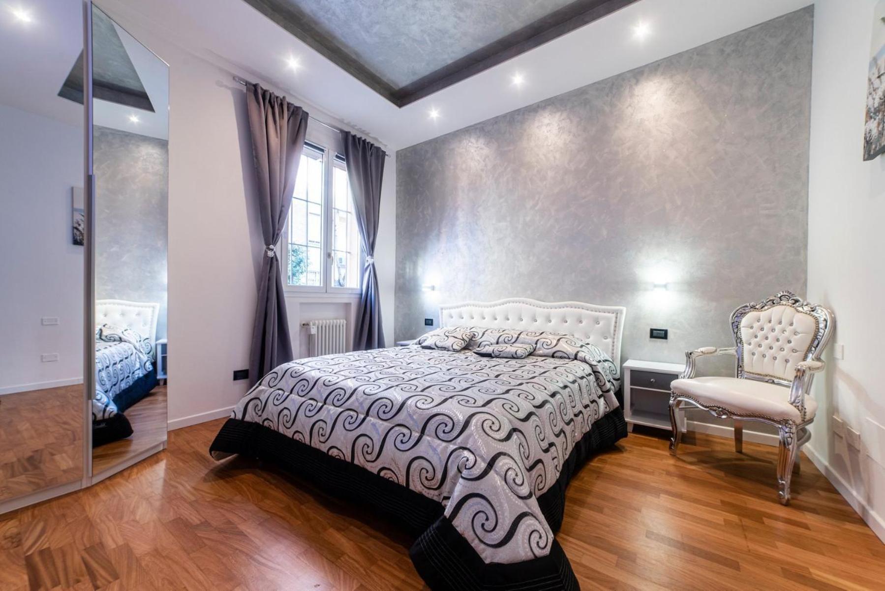 Fashion Apartment Silver โบโลญญา ภายนอก รูปภาพ